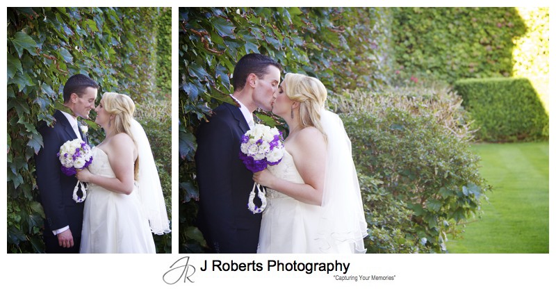 Bride and groom kissing - wedding photography sydney